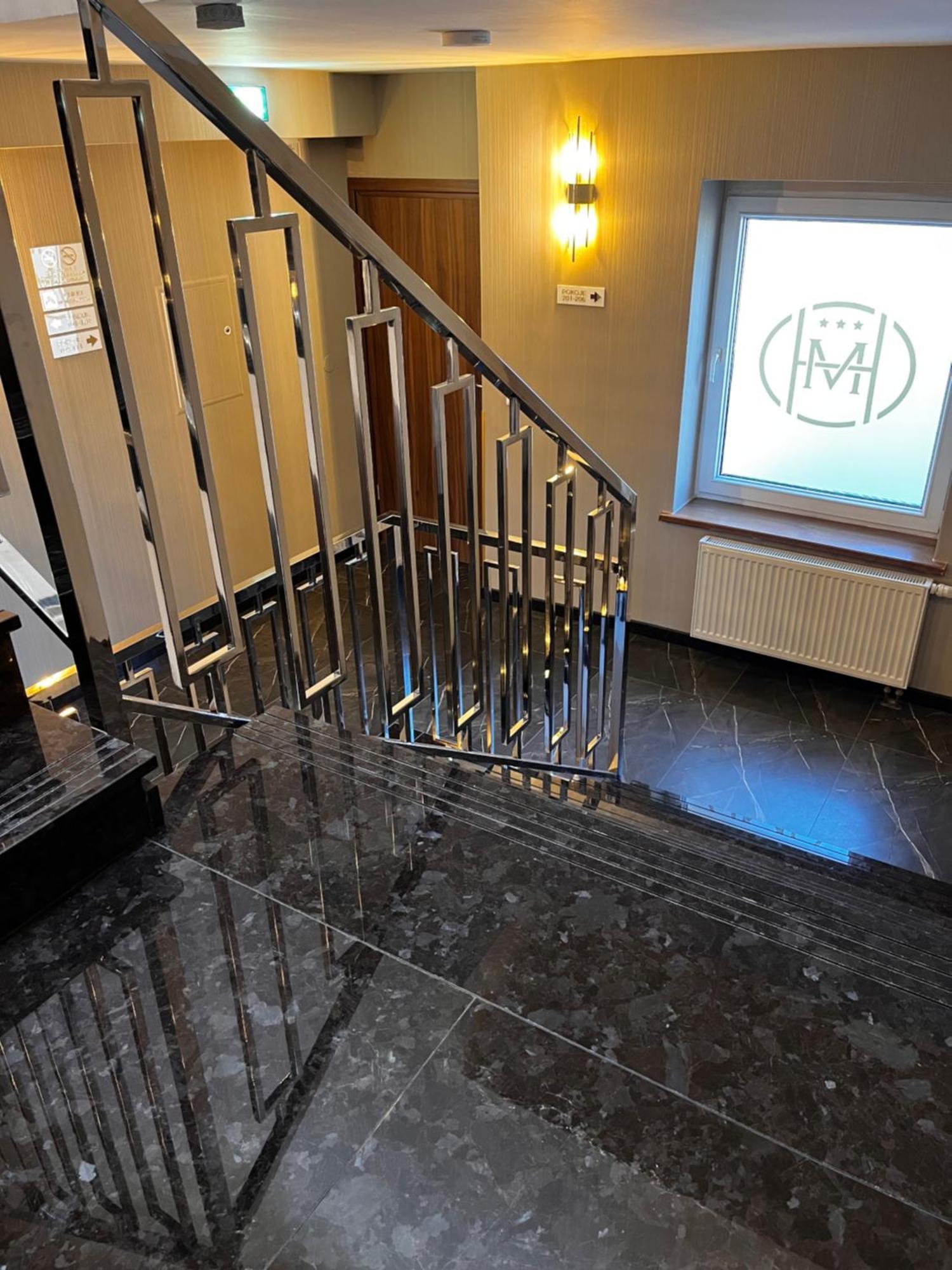 Hotel Marta โอวาวา ภายนอก รูปภาพ