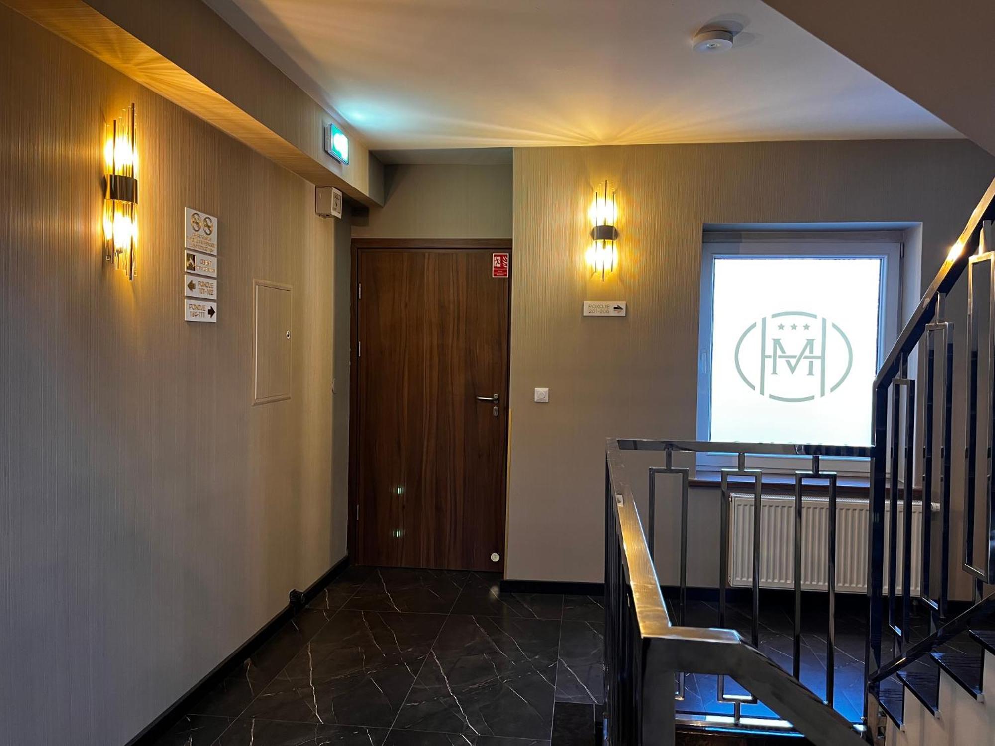 Hotel Marta โอวาวา ภายนอก รูปภาพ