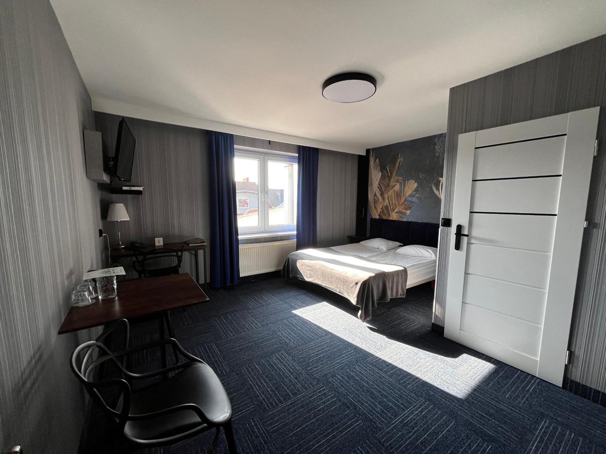 Hotel Marta โอวาวา ภายนอก รูปภาพ